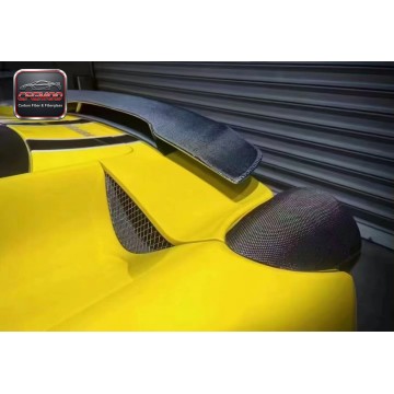 Dry Carbon Fiber V Style Rear Taillight Covers Trim for Ferrari 458 Italia Spider 2018+ Dry Carbon Fiber V Style Rear Taillight Covers Trim for Ferrari 458 Italia Spider 2018+