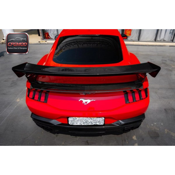 SC Style Dry Carbon Fiber Replacement Rear Diffuser with Exhaust Tips for 2024+ Ford Mustang S650