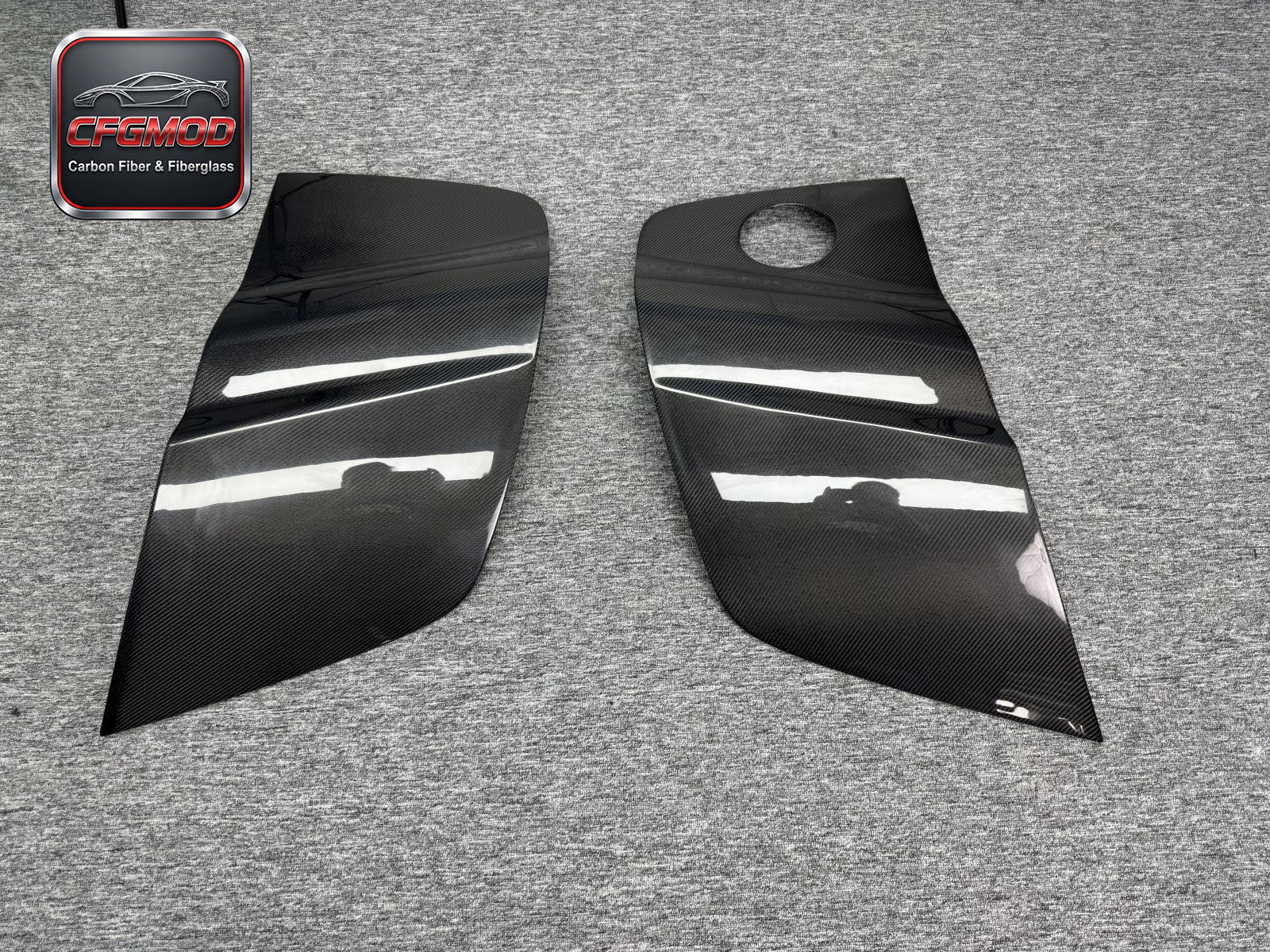 For Audi R8 2010-2015 Carbon Fiber Side Blade Door Panels Rear Side Panel Replacement — 4