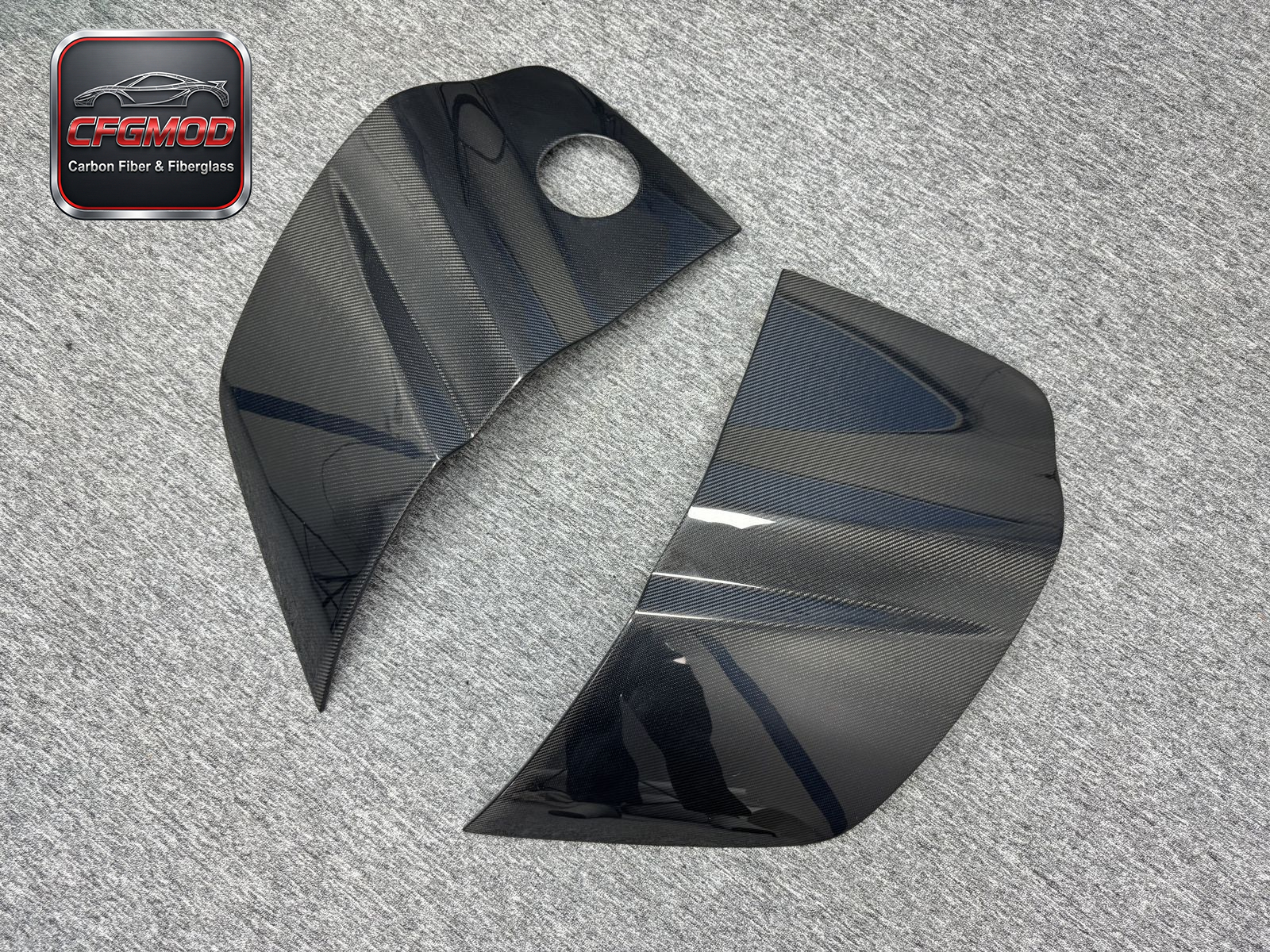 For Audi R8 2010-2015 Carbon Fiber Side Blade Door Panels Rear Side Panel Replacement — 8