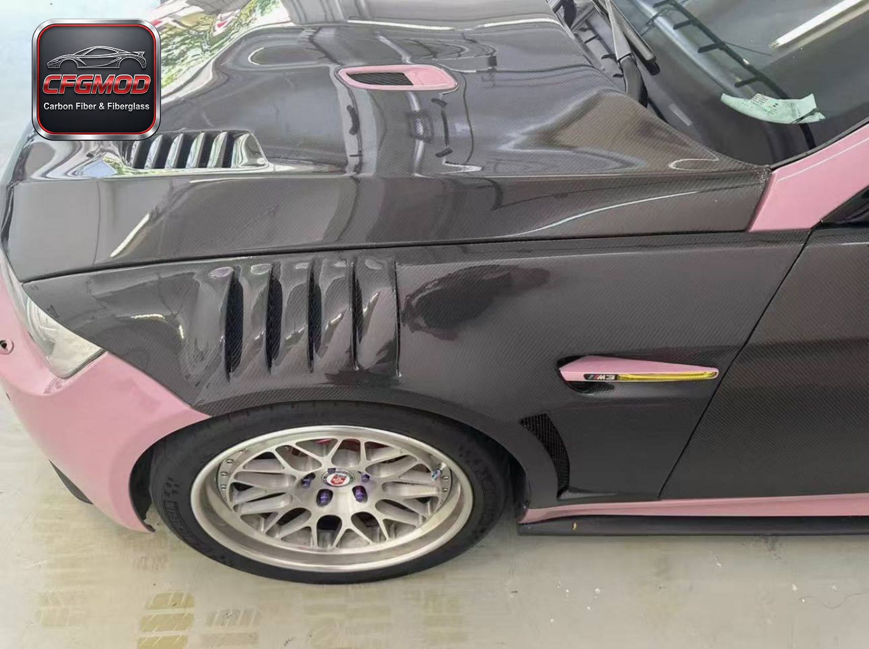 2005-2013 BMW M3 E92 E93 GT4 Style Carbon Fiber Front Fender Panels — 4