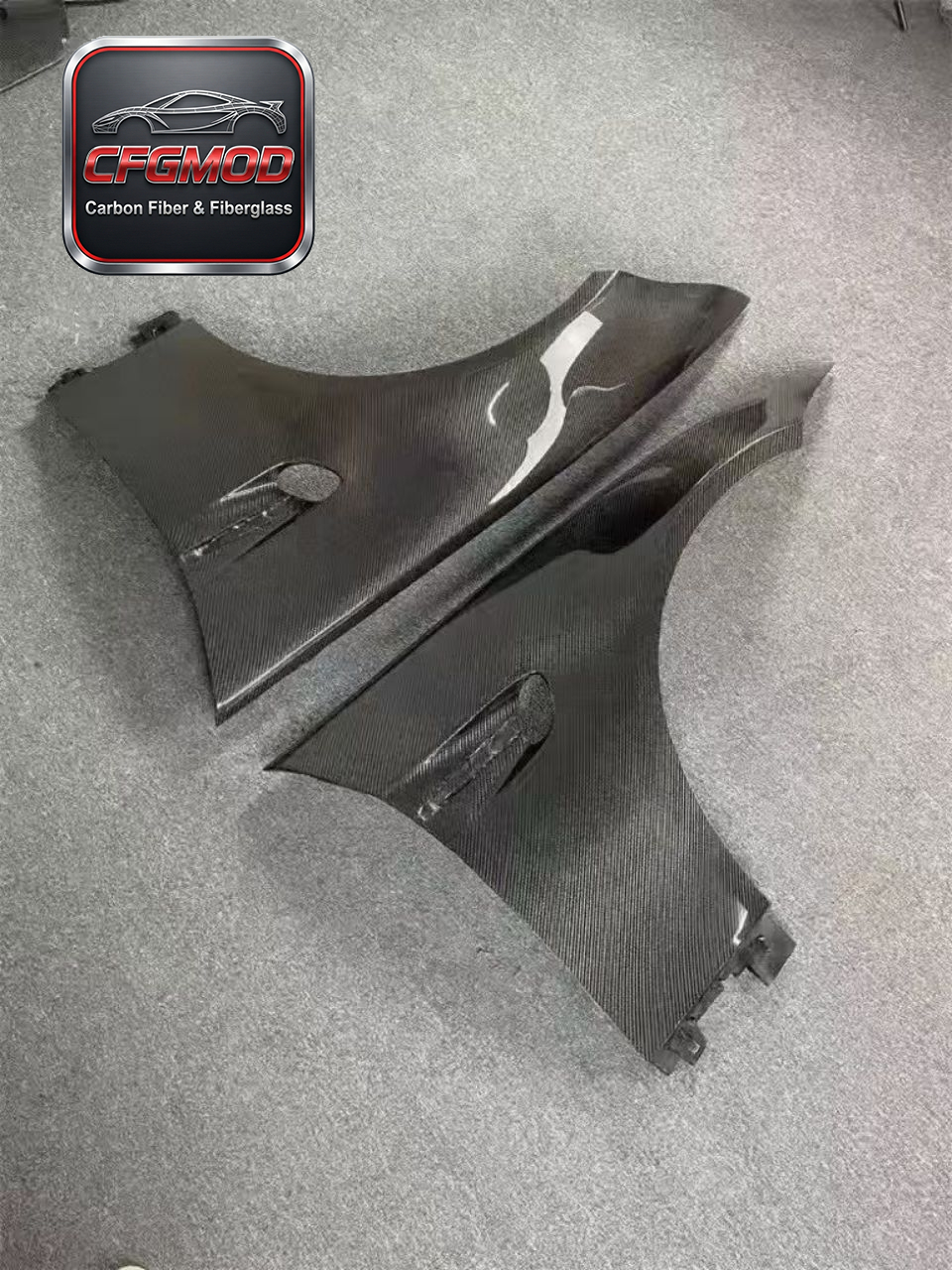 2005-2013 BMW M3 E92 E93 OEM Style Carbon Fiber Front Fenders — 6
