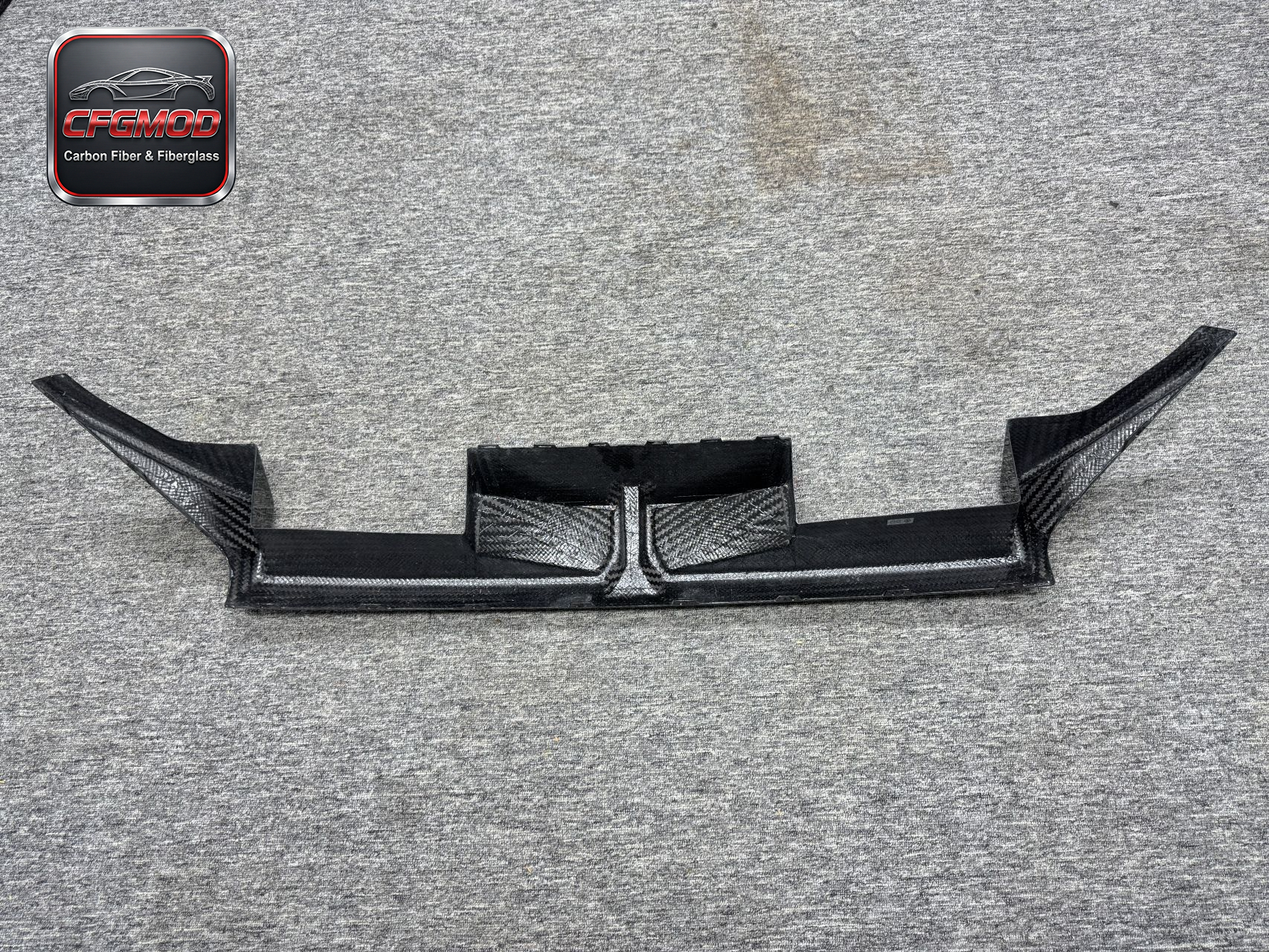 2020+ BMW M2 G87 CS Style Dry Carbon Fiber Rear Lip Diffuser — 7