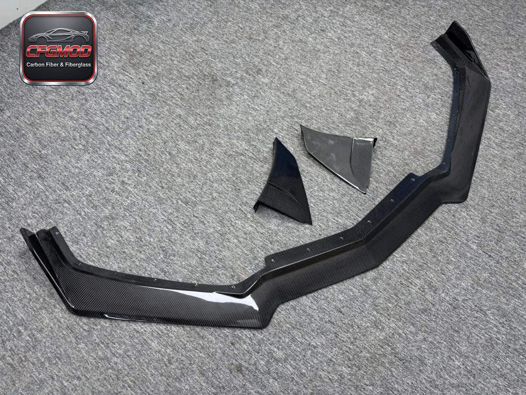 CS-Style Dry Carbon Front Bumper Blade for Chevy Corvette C8 2020-2024+ — 4