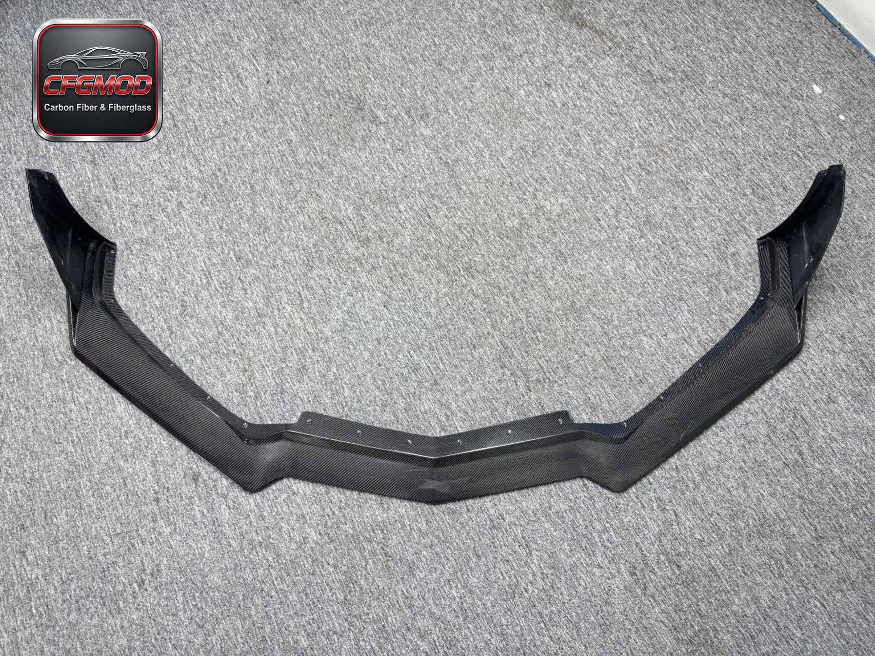 CS-Style Dry Carbon Front Bumper Blade for Chevy Corvette C8 2020-2024+ — 8