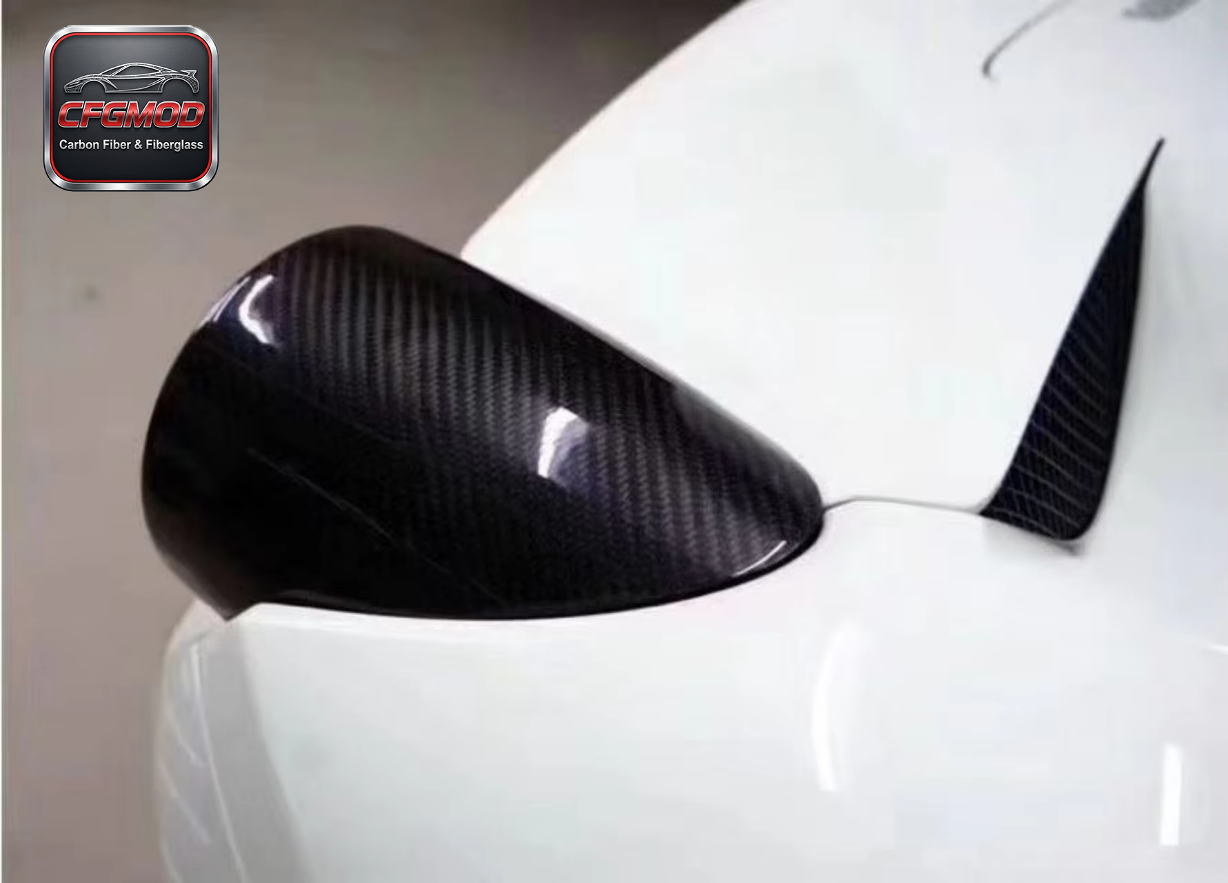 Dry Carbon Fiber V Style Rear Taillight Covers Trim for Ferrari 458 Italia Spider 2018+ — 4