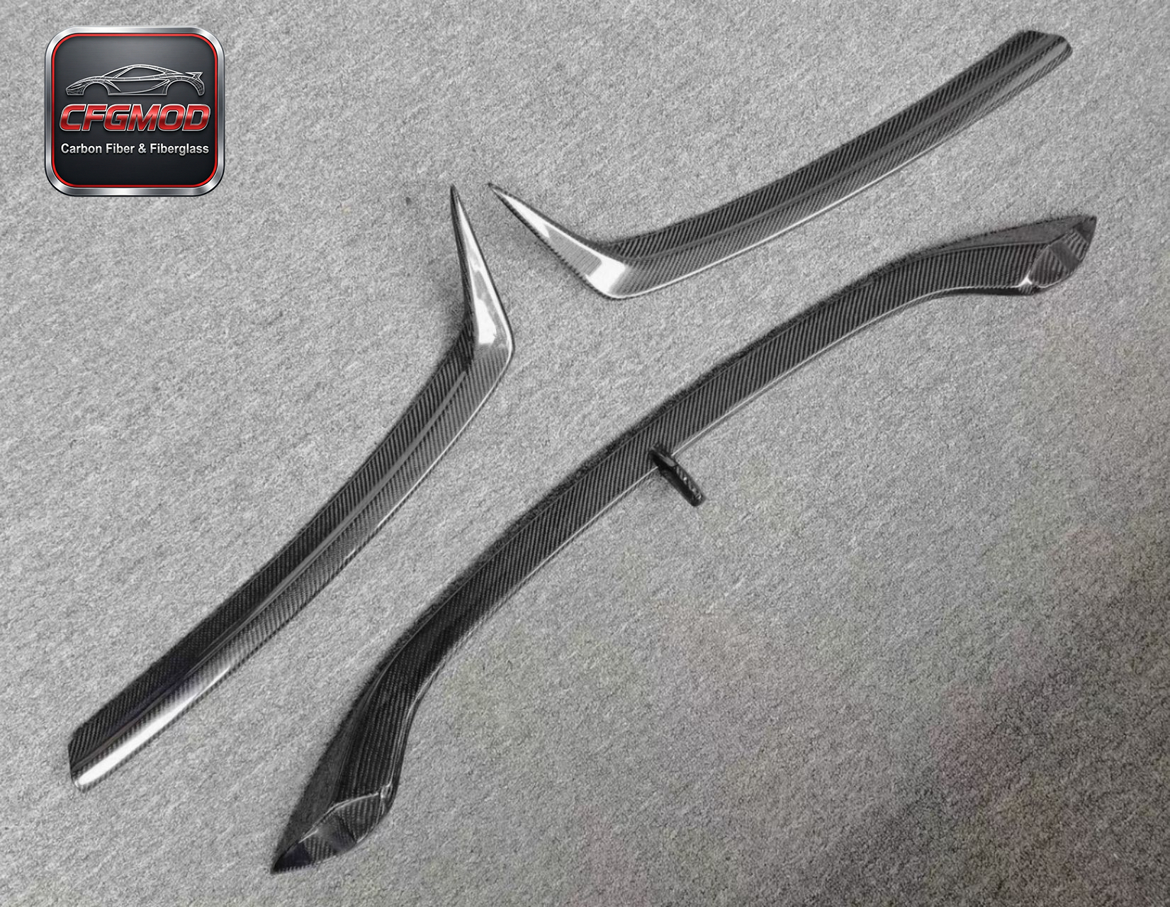 For Ferrari F12 Berlinetta 2012-2017 Carbon Fiber 3 Piece Front Lip Splitter Front Bumper Spoiler — 4