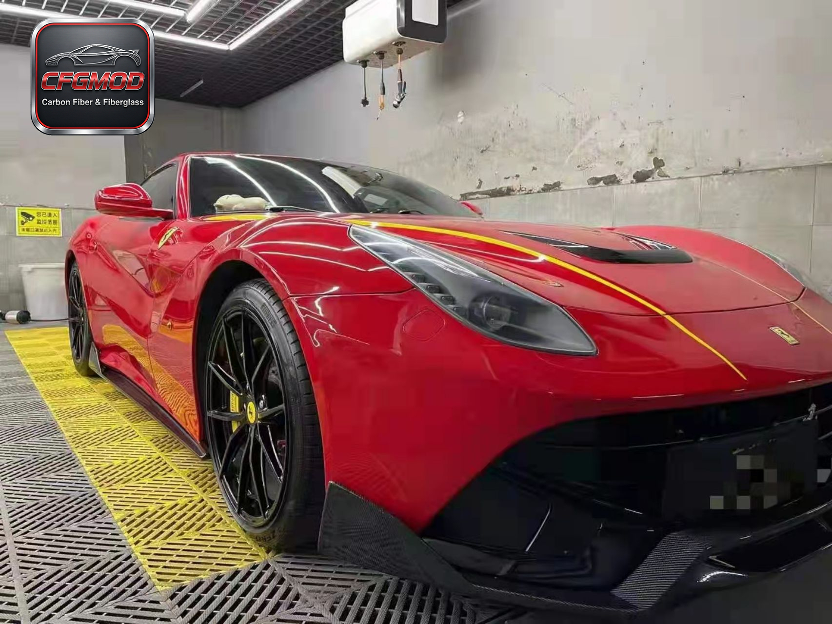 For Ferrari F12 Berlinetta 2012-2017 DMC Style Carbon Fiber Hood Vent Insert Trim — 1