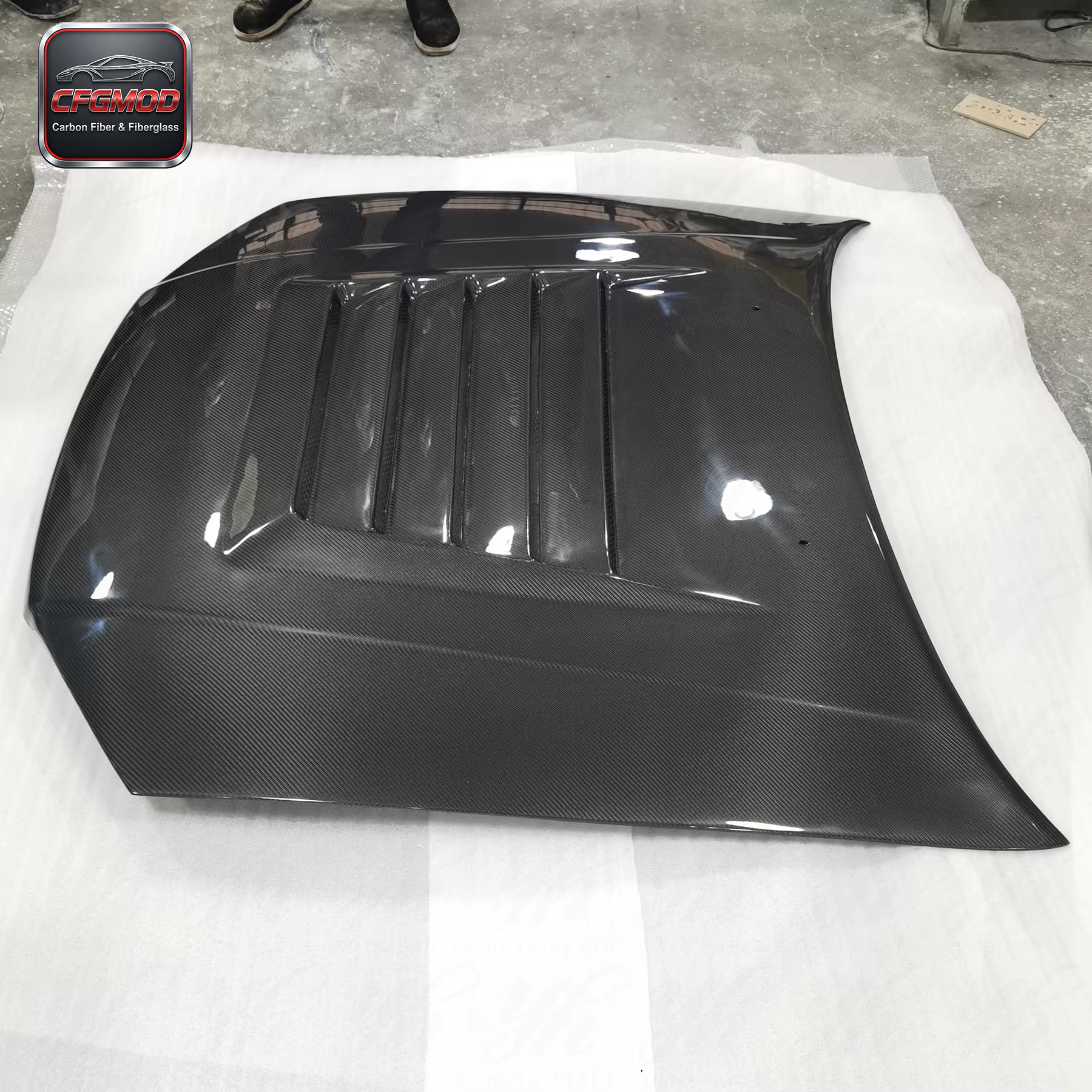 Carbon Fiber Engine Hood for Skyline R34 GTT — 6