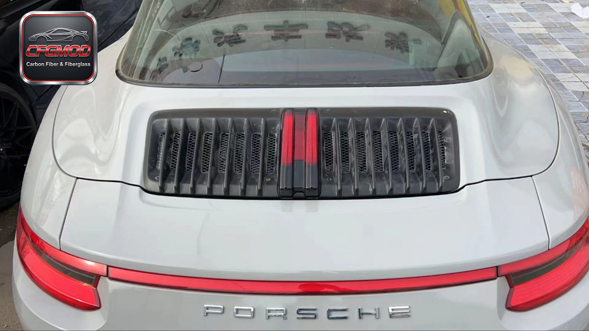 992 Style Carbon Fiber and Primer Rear Engine Grille with Mesh for Porsche 911 991.1 Upgrade Decklid Tuning Parts — 1